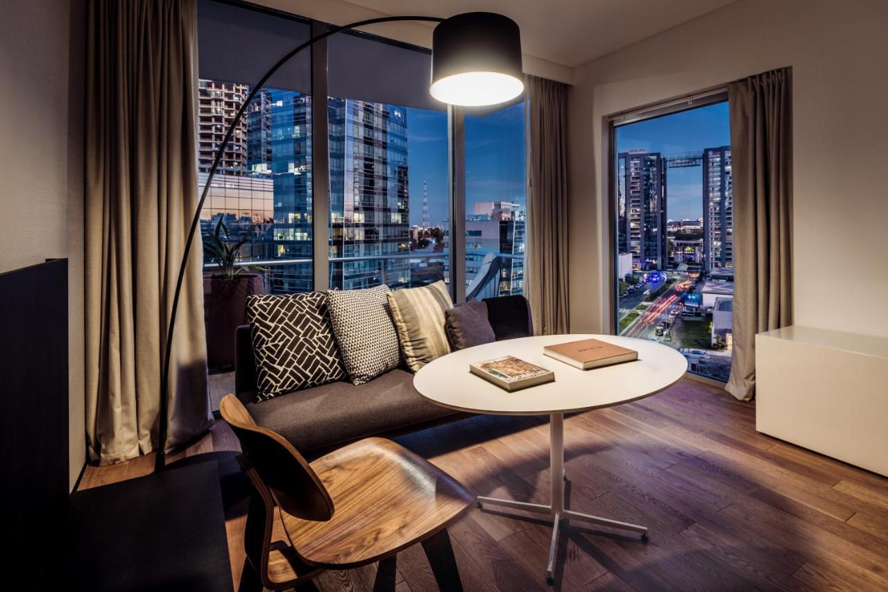 فندق Sls Buenos Aires Puerto Madero المظهر الخارجي الصورة A living room at the hotel