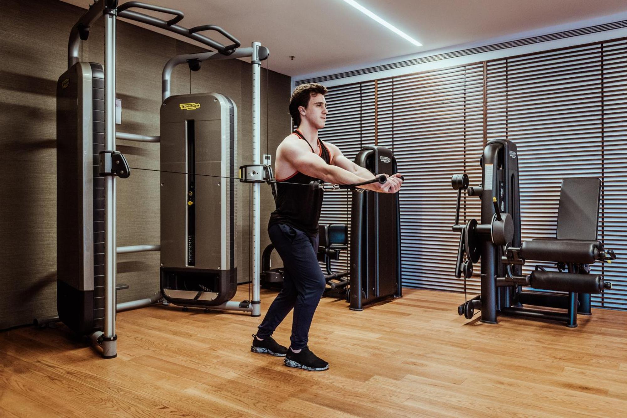 فندق Sls Buenos Aires Puerto Madero المظهر الخارجي الصورة Bodyweight tricep extension