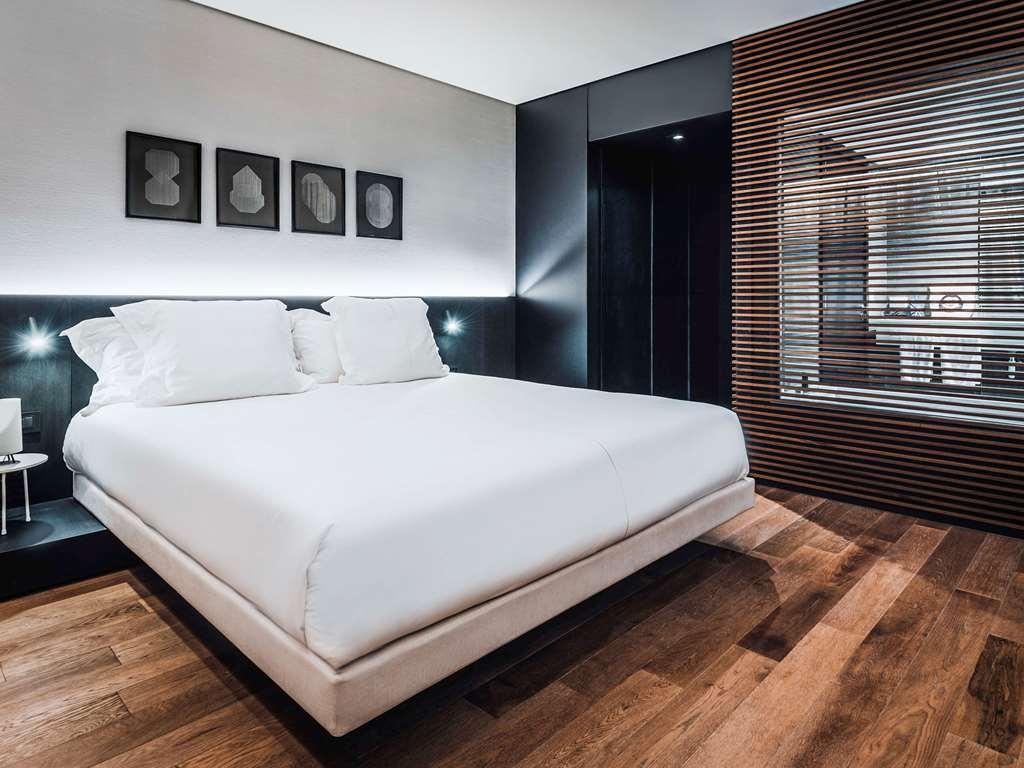 فندق Sls Buenos Aires Puerto Madero الغرفة الصورة A bedroom at the hotel