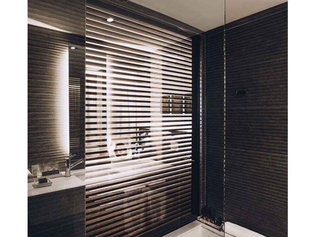 فندق Sls Buenos Aires Puerto Madero الغرفة الصورة Bathroom